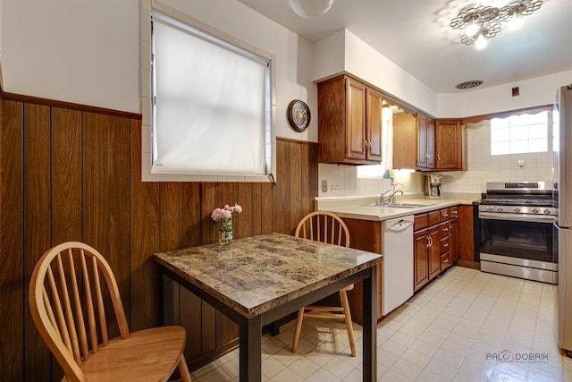 6122 N Central Park Ave, Chicago, IL 60659 - photo 9