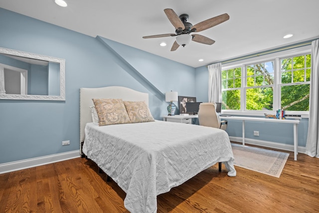 95 Warrington Dr, Lake Bluff, IL 60044 - bedroom featuring wood finished floors, a desk, recessed lighting, and ceiling fan