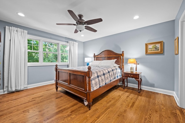 95 Warrington Dr, Lake Bluff, IL 60044 - bedroom featuring light wood-style flooring, recessed lighting, and a ceiling fan
