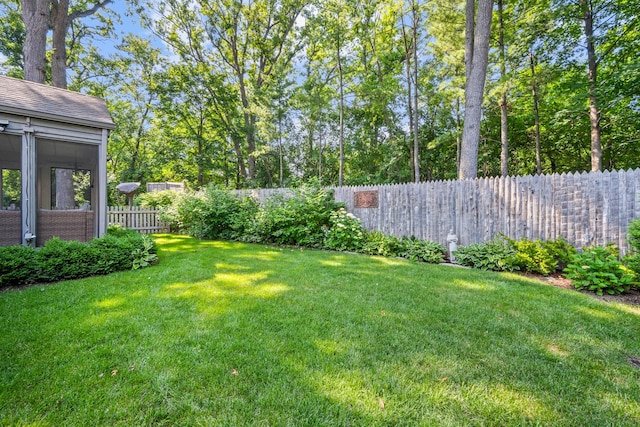 95 Warrington Dr, Lake Bluff, IL 60044 - fenced backyard featuring a sunroom