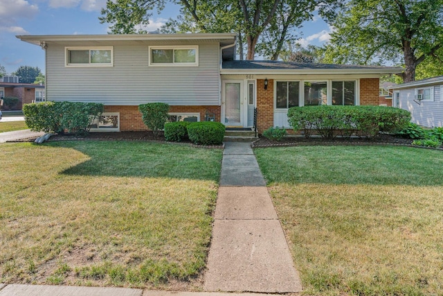 501 S 5th St, West Dundee, IL 60118 - photo 1