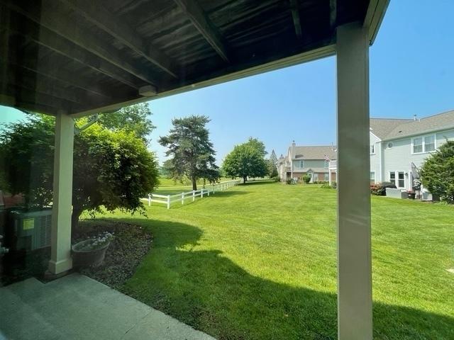 304 University Ln Unit 5, Elk Grove Village, IL 60007 - photo 21