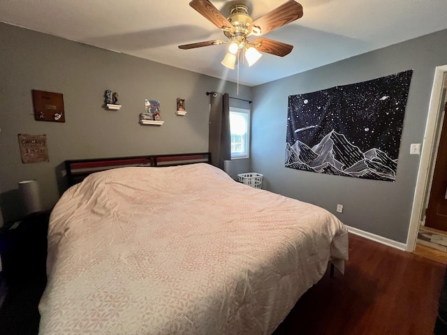 302 Kelly Ct, Champaign, IL 61821 - bedroom with wood finished floors and a ceiling fan