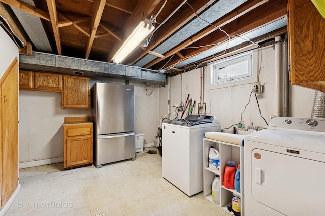 147 S Prospect St, Wheaton, IL 60187 - laundry area with cabinet space and washer and dryer