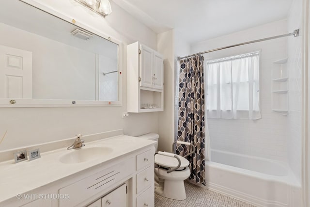 147 S Prospect St, Wheaton, IL 60187 - full bathroom featuring vanity, tile patterned flooring, and shower / bath combo