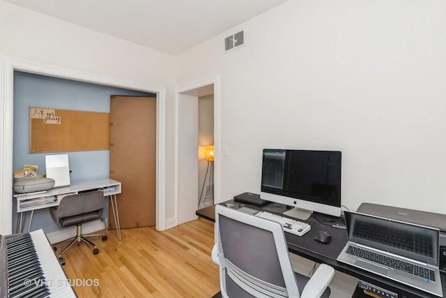 5416 W Windsor Ave Unit 1N, Chicago, IL 60630 - office featuring wood finished floors