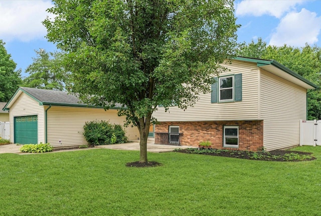 1705 Stratford Dr, Champaign, IL 61821 - photo 2