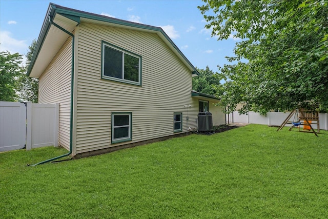 1705 Stratford Dr, Champaign, IL 61821 - photo 35