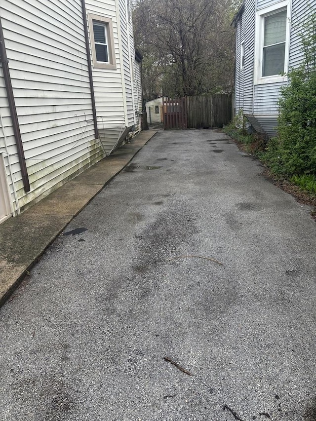 7736 S Muskegon Ave, Chicago, IL 60649 - photo 21