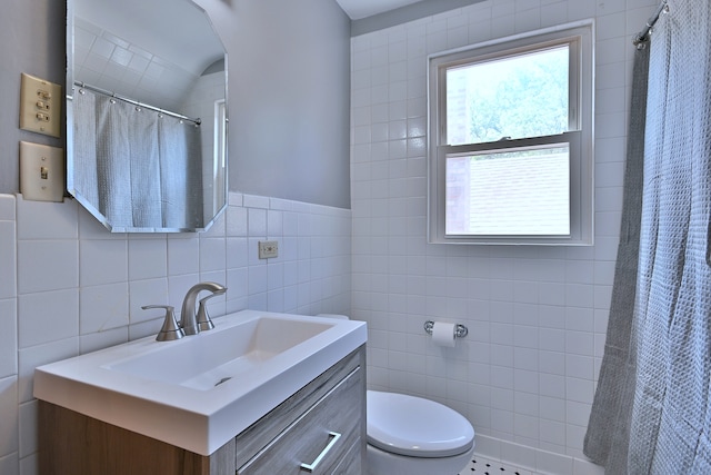 3218 Scoville Ave, Berwyn, IL 60402 - full bathroom with tile walls, healthy amount of natural light, vanity, and curtained shower