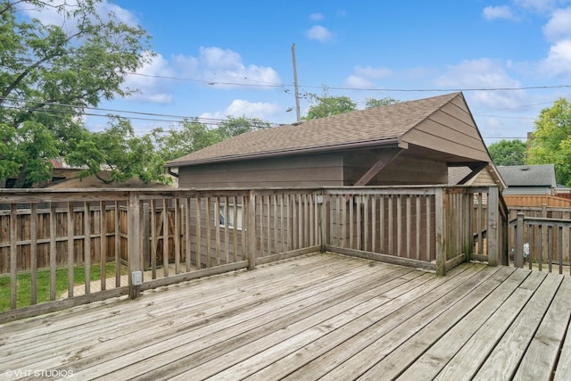 6919 N Overhill Ave, Chicago, IL 60631 - wooden terrace with a fenced backyard