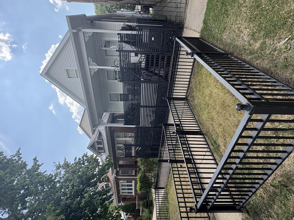 2052 N La Crosse Ave, Chicago, IL 60639 - view of front of home with stairway