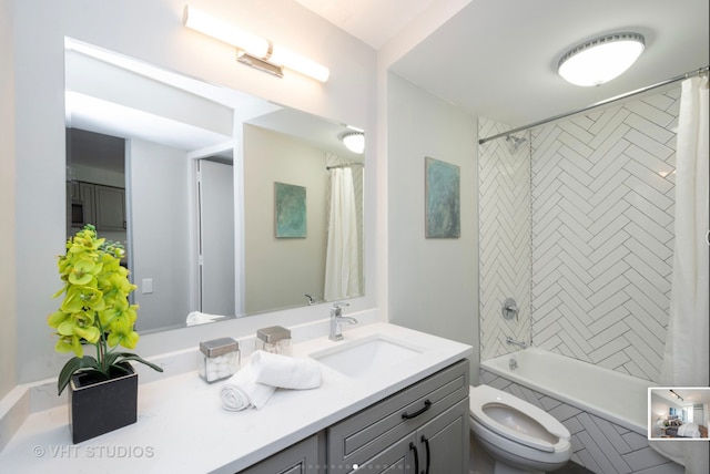 300 N State St Unit 3808, Chicago, IL 60654 - bathroom with vanity and shower / bath combo