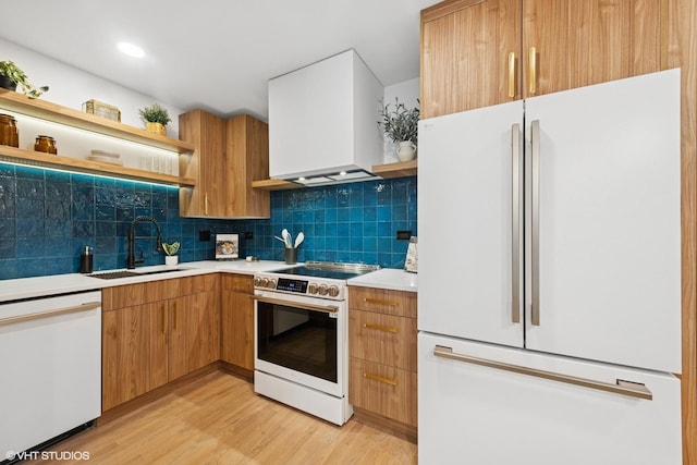 636 W Buckingham Pl Unit C, Chicago, IL 60657 - kitchen featuring white appliances, open shelves, premium range hood, and light wood finished floors