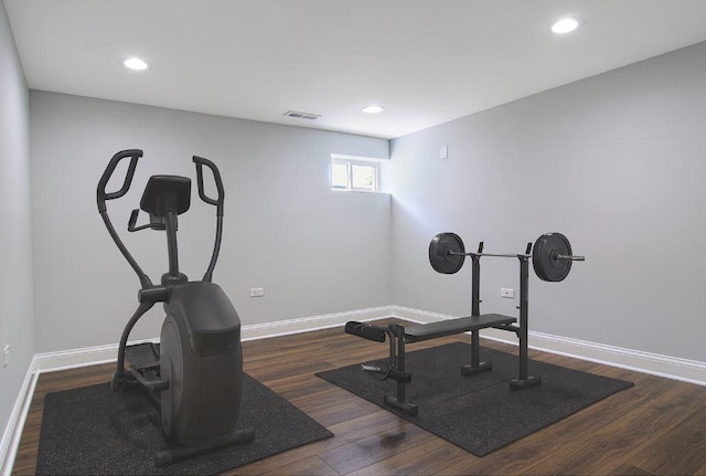 10012 S 52nd Ave, Oak Lawn, IL 60453 - workout room featuring wood finished floors and recessed lighting