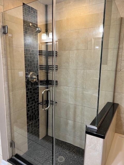 372 S Crown Ct, Palatine, IL 60074 - full bath with a shower stall