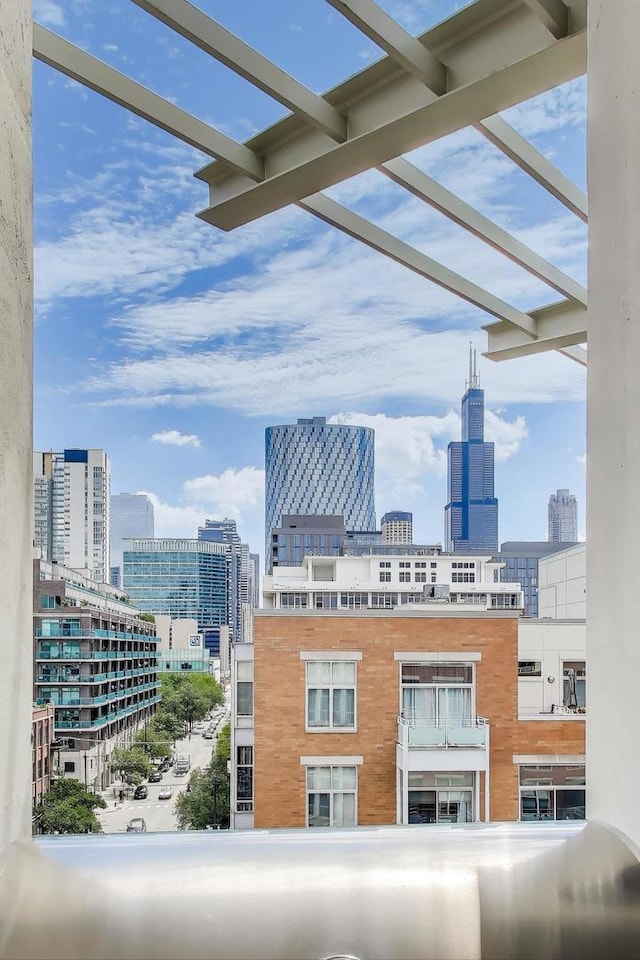 1001 W Madison St Unit 710, Chicago, IL 60607 - balcony with a skyline view