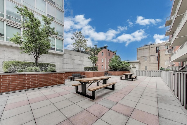 1001 W Madison St Unit 710, Chicago, IL 60607 - view of patio