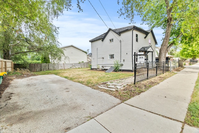 305 Irving St, Joliet, IL 60432 - view of side of home