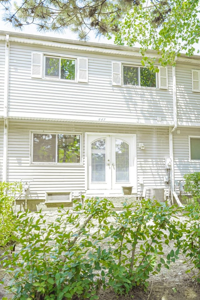447 Yorkshire Sq, Bolingbrook, IL 60440 - rear view of property with french doors
