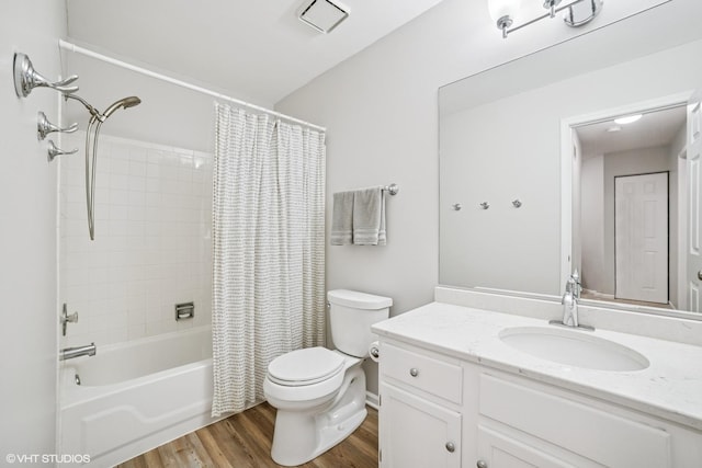 930 Bristol Trail Rd, Lake Zurich, IL 60047 - bathroom with vanity, shower / bath combination with curtain, and wood finished floors