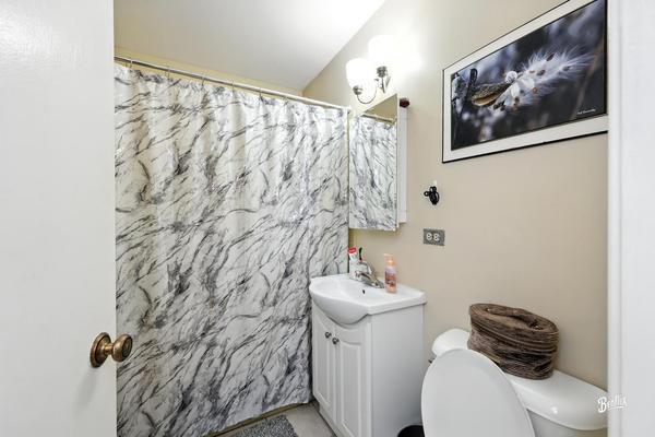 1425 Sandpebble Dr Unit 340, Wheeling, IL 60090 - bathroom featuring toilet and vanity