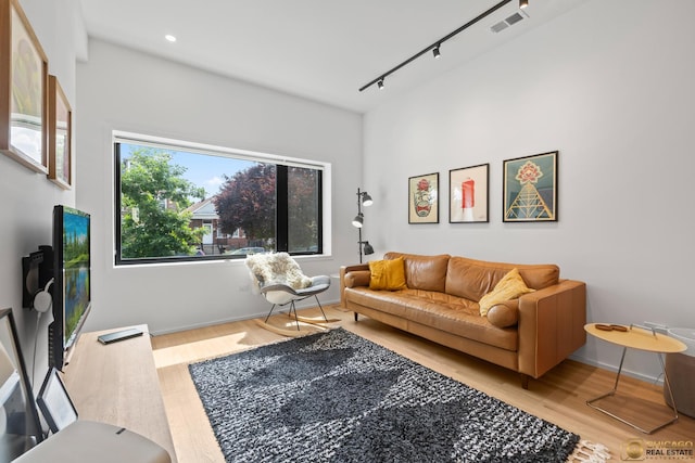 3632 S Winchester Ave, Chicago, IL 60609 - living room with track lighting and wood finished floors
