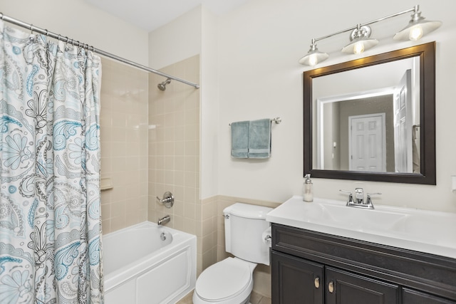 10 Park Ave, River Forest, IL 60305 - full bathroom with shower / tub combo and vanity