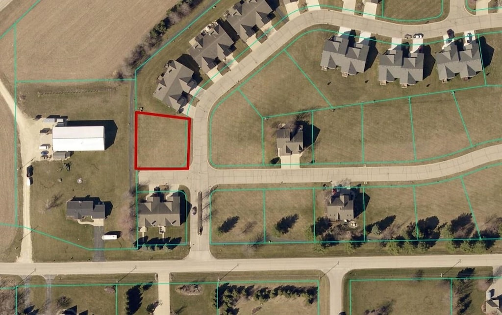 15580 White Oak Dr, South Beloit, IL 61080 - photo 1