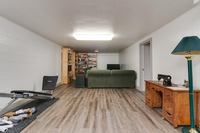 1001 Sheridan Rd, Normal, IL 61761 - living area featuring light wood-style floors