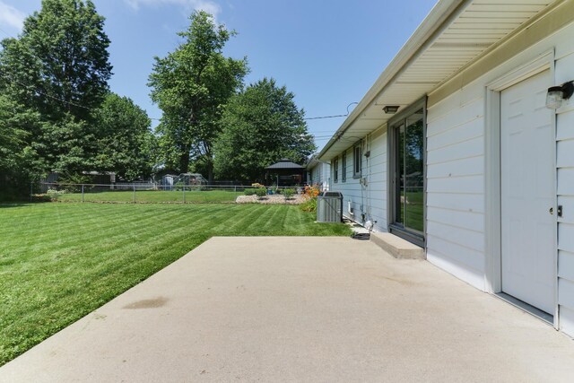 1001 Sheridan Rd, Normal, IL 61761 - view of patio