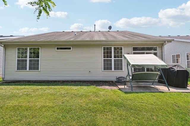 13120 Birmingham Ct, Beach Park, IL 60083 - rear view of property featuring a patio area and a yard