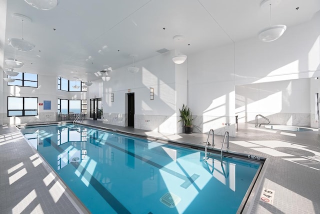 401 E Ontario St Unit 2804, Chicago, IL 60611 - view of indoor community pool