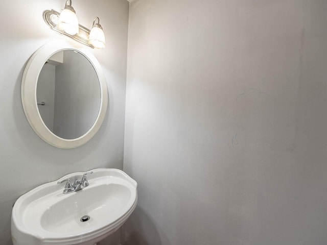 525 W Washington Ave Unit 9, Lake Bluff, IL 60044 - bathroom with a sink