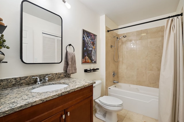3125 W Fullerton Ave Unit 508, Chicago, IL 60647 - full bath with vanity and shower / bath combo