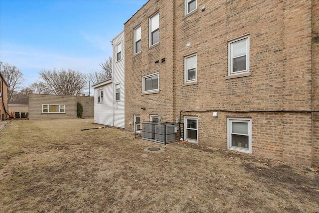 5207 Galitz St, Skokie, IL 60077 - photo 9