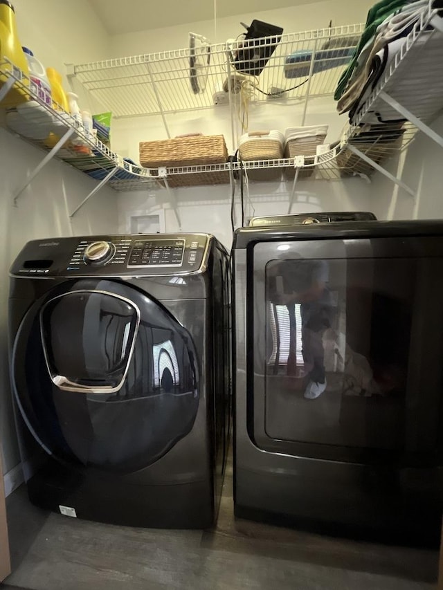 14143 S Napa Cir, Plainfield, IL 60544 - laundry area with washer and dryer