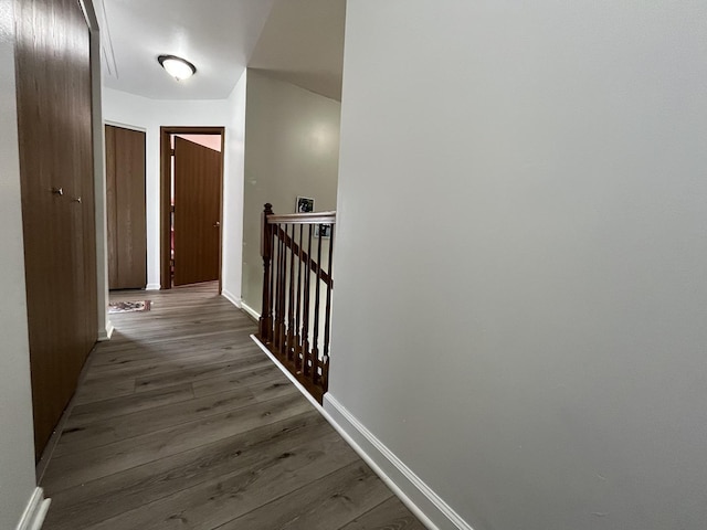 14143 S Napa Cir, Plainfield, IL 60544 - corridor featuring dark wood finished floors and an upstairs landing