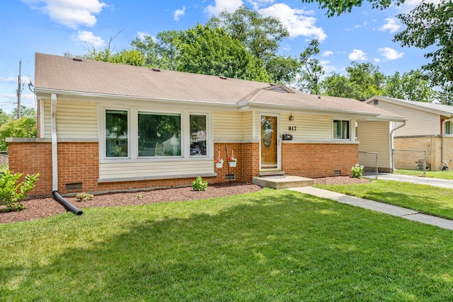 817 N Gibbons Ave, Arlington Heights, IL 60004 - ranch-style house with brick siding, driveway, a shingled roof, and crawl space