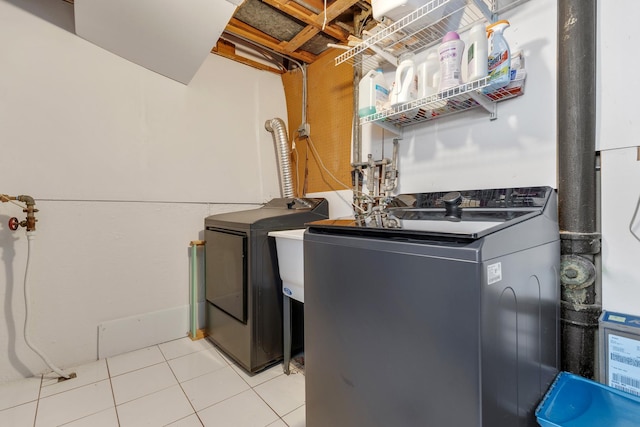 817 N Gibbons Ave, Arlington Heights, IL 60004 - washroom featuring washer and dryer and light tile patterned floors