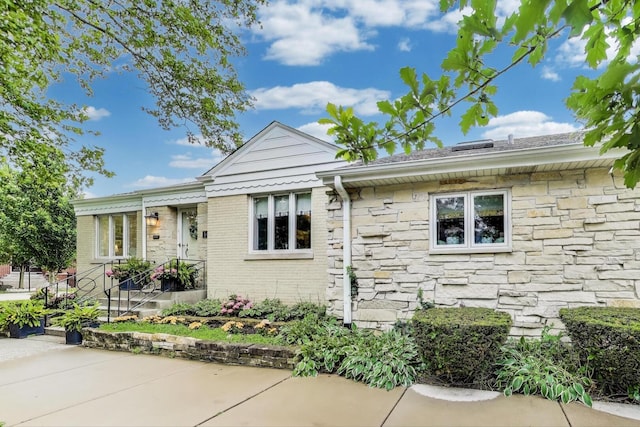 4401 W Hollywood Ave, Chicago, IL 60646 - photo 2