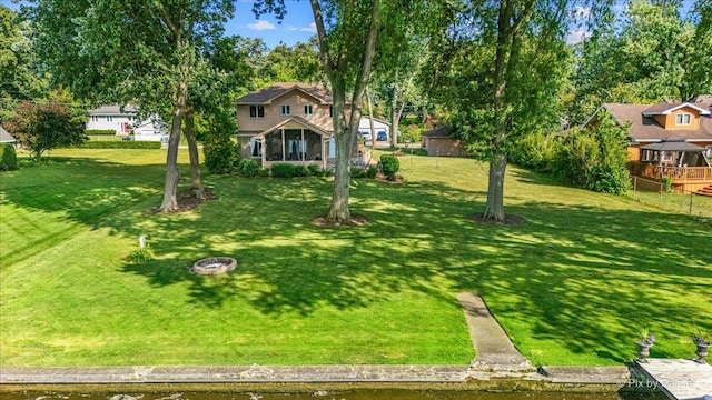 1913 N Woodlawn Park Ave, Mchenry, IL 60051 - view of grassy yard