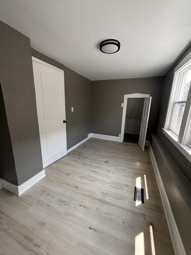 6638 S Albany Ave, Chicago, IL 60629 - spare room featuring light wood-style flooring
