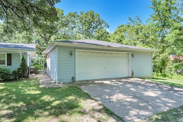 555/557 W Bluff St, Marseilles, IL 61341 - view of detached garage