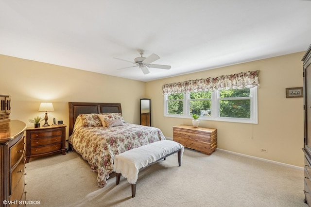 1355 W Kenilworth Ave, Palatine, IL 60067 - bedroom with light carpet and a ceiling fan
