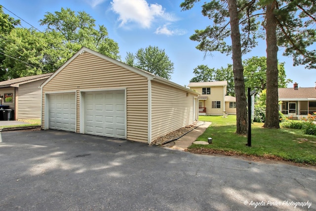 312 Country Club Dr, Mchenry, IL 60050 - view of detached garage