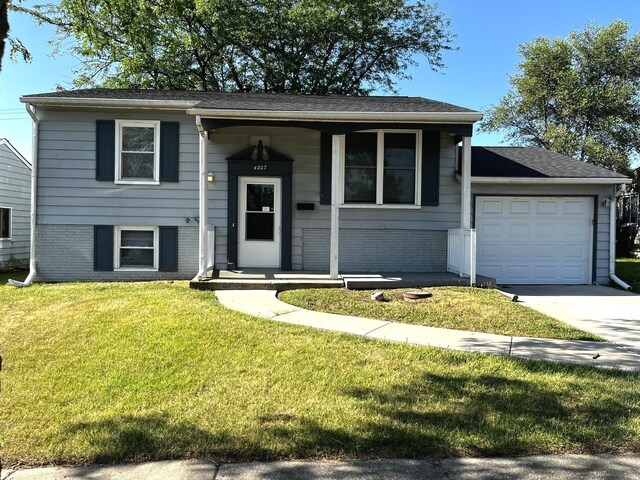 4207 Greenbrier Ln, Richton Park, IL 60471 - photo 1