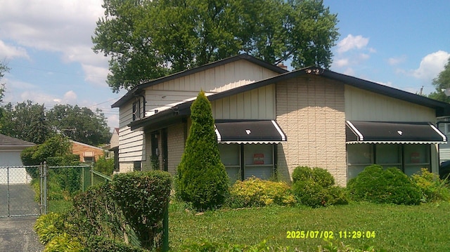 Listing photo 2 - caption unavailable