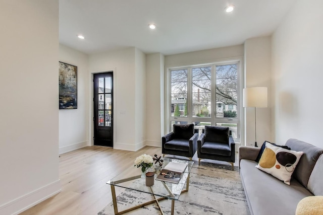 2611 W Carmen Ave, Chicago, IL 60625 - living area featuring light wood-style flooring and recessed lighting