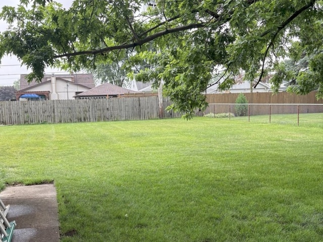 417 Major Dr, Northlake, IL 60164 - view of fenced backyard